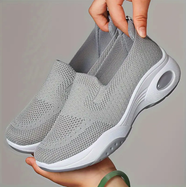 EasyStride™ – Moderne Orthopädische Slip-On Schuhe Damen