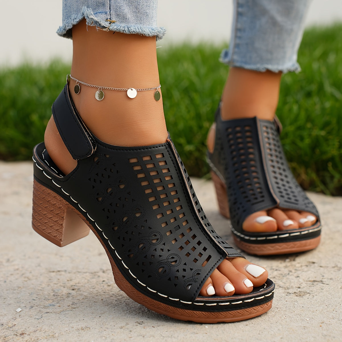 EleganzaStride™ – Damen Sandalen mit elegantem Chunky High Heel