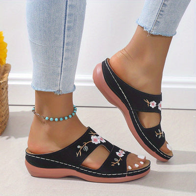 FloraStep™ – Orthopädische Damen Sandalen mit Bequemem Plateau