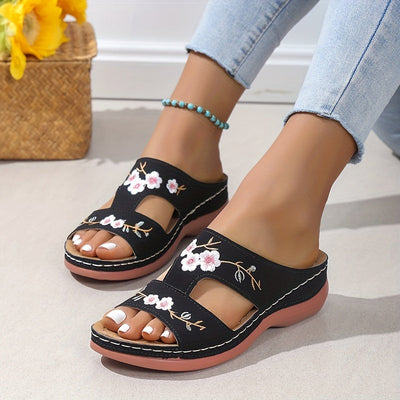 FloraStep™ – Orthopädische Damen Sandalen mit Bequemem Plateau