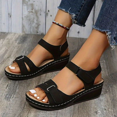 LuxiSole™ – Stilvolle Damen Sandalen mit Plateau & weichem Fußbett