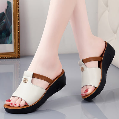 VitaCushion™ – Bequeme Orthopädische Sandalen mit Komfort Plateau